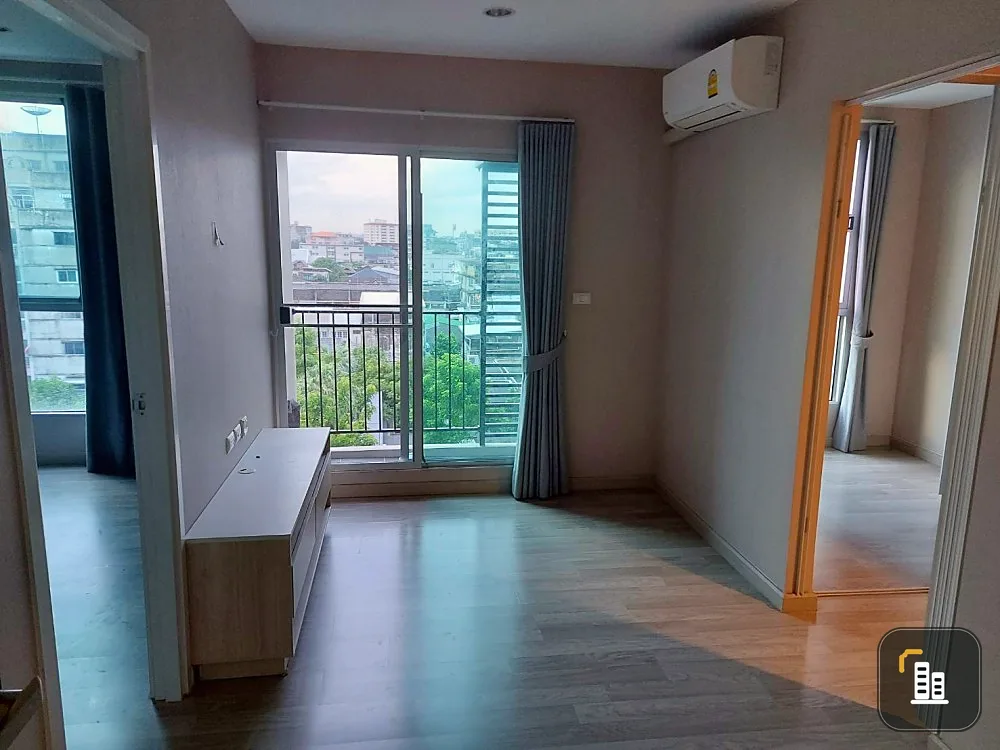 For sale: Plum Condo Chokchai 4, empty room, open and airy, nice to live in, renovate type, reserve now, don't miss it.