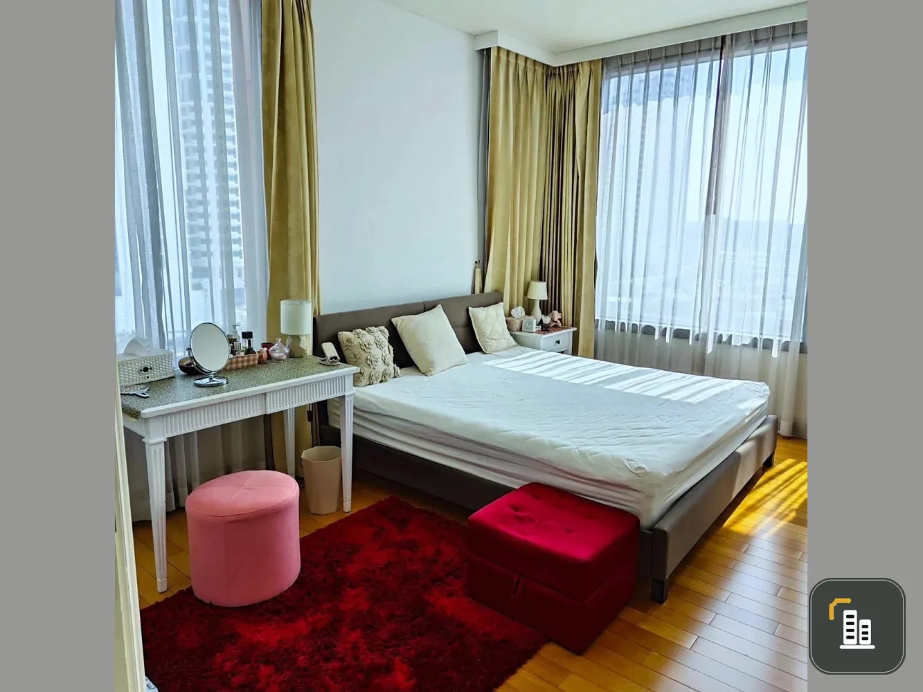 22 high floors, large rooms, 8 bedrooms, urgent.