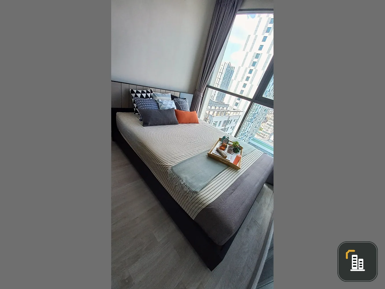 For rent, Ideo Mobi Sukhumvit, 2 bedrooms, spacious room, fully furnished, just carry your bags and move in. If interested, reserve quickly.