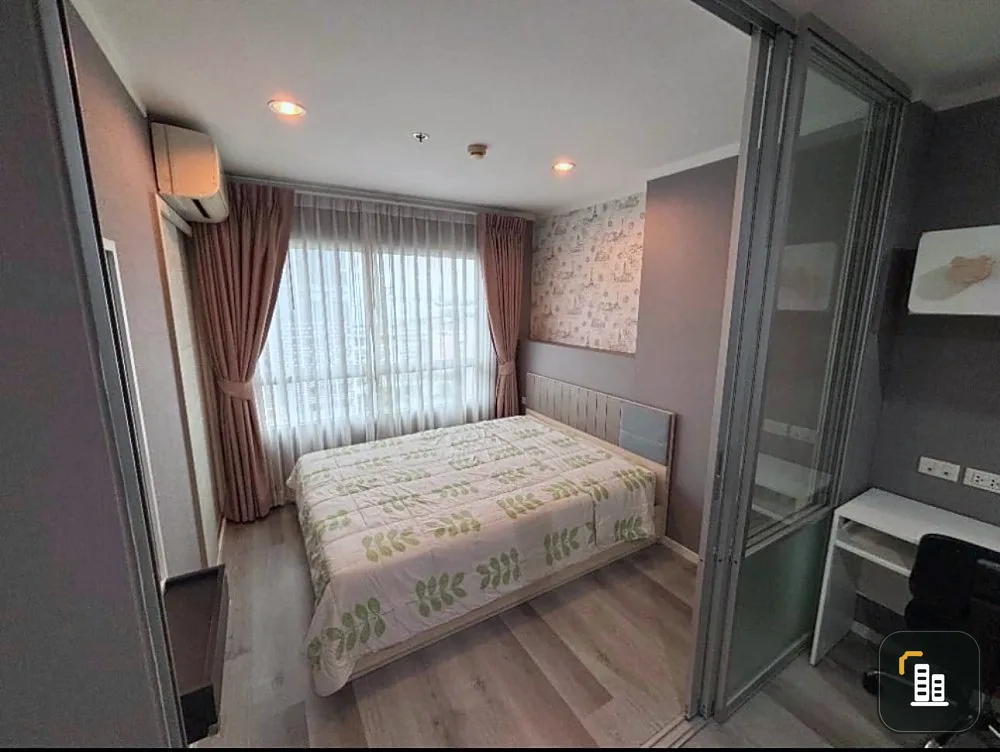For sale: Lumpini Place Srinakarin-Hua Mak Station, wallpapered throughout the room, very livable. As good as this, you must reserve now.