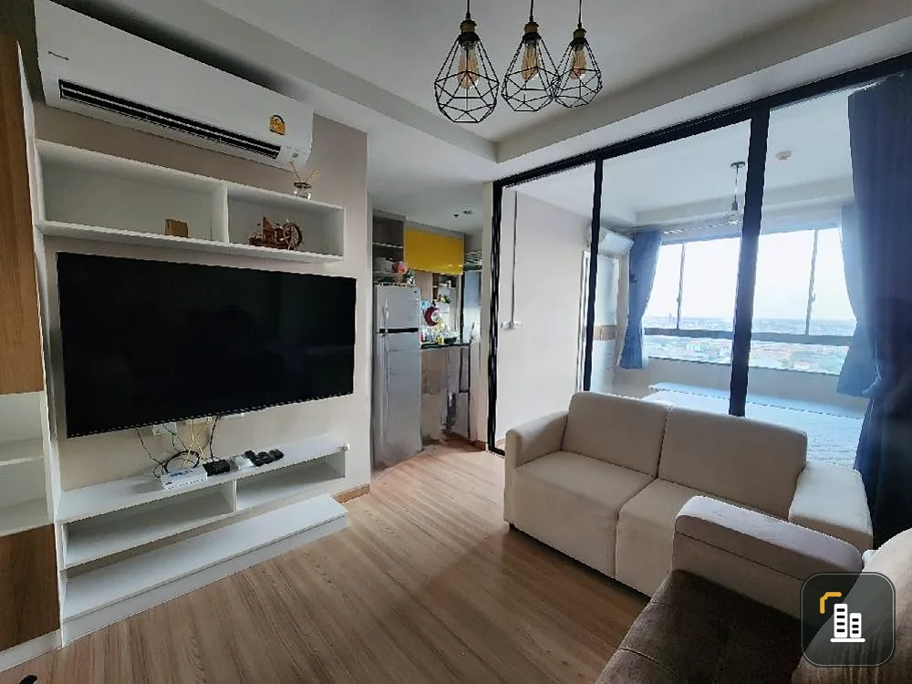 For sale: J Condo Sathorn-Kanlapapruek, unblocked view, fully built-in furniture, good price, you must reserve now.