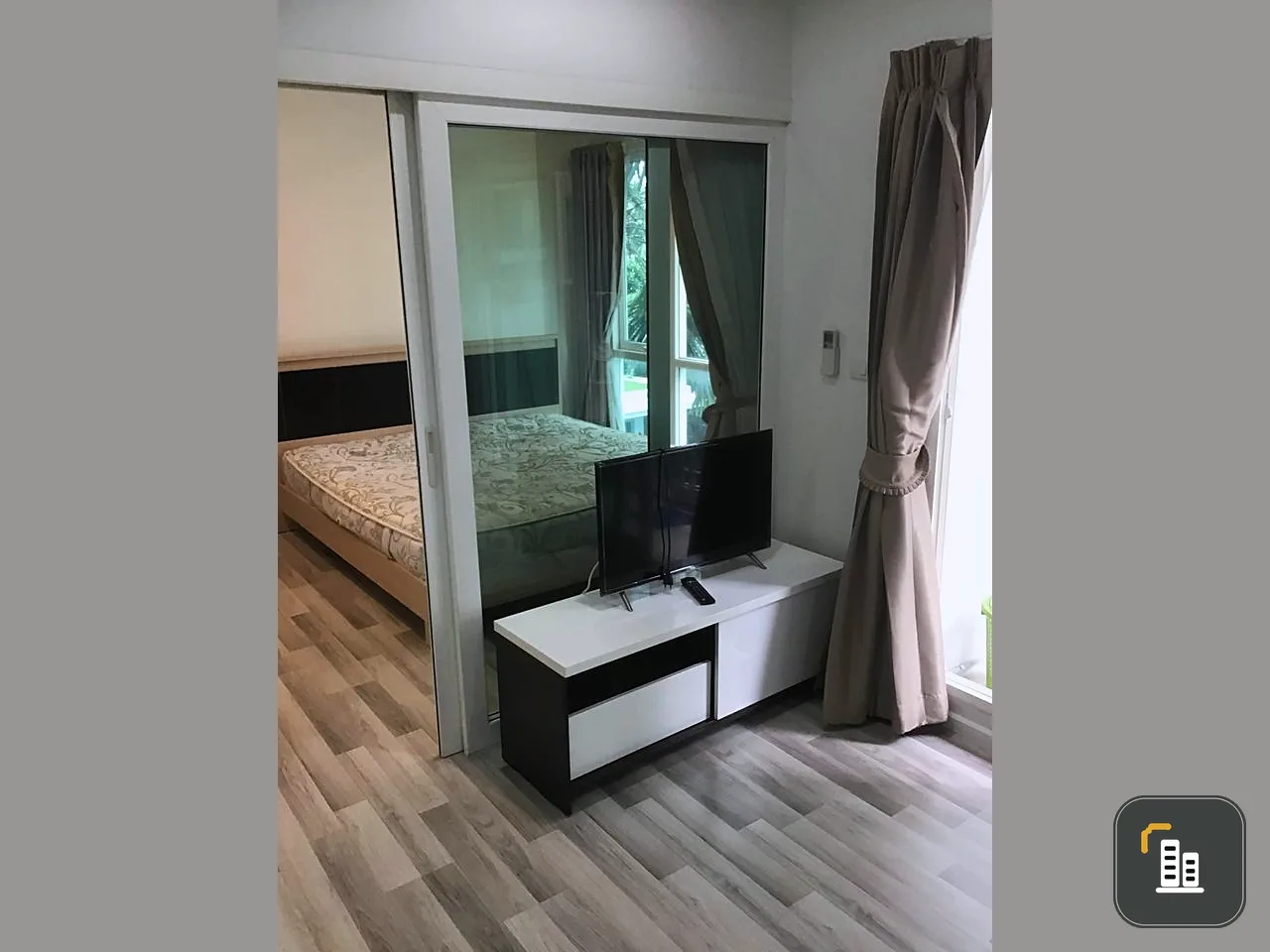 Condo for sale, rent, The Key Prachachuen, partitioned room, swimming pool view. Affordable price Hurry and reserve now.