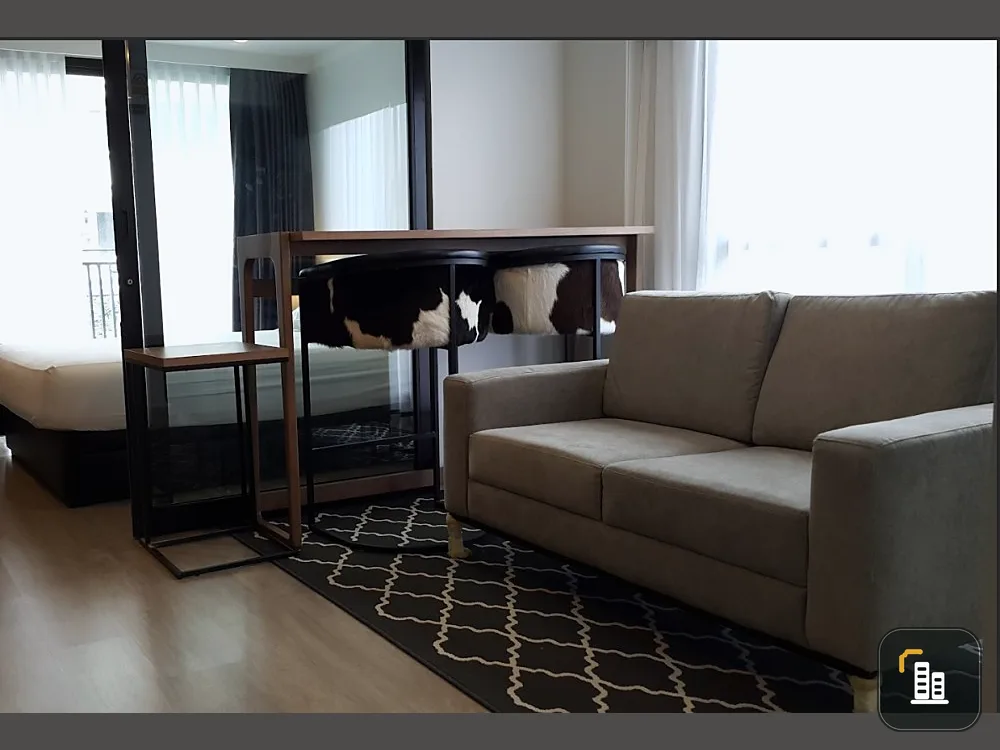 Selling Maestro 02. Room decoration looks good. Divide the room into proportions, fully furnished, book now.
