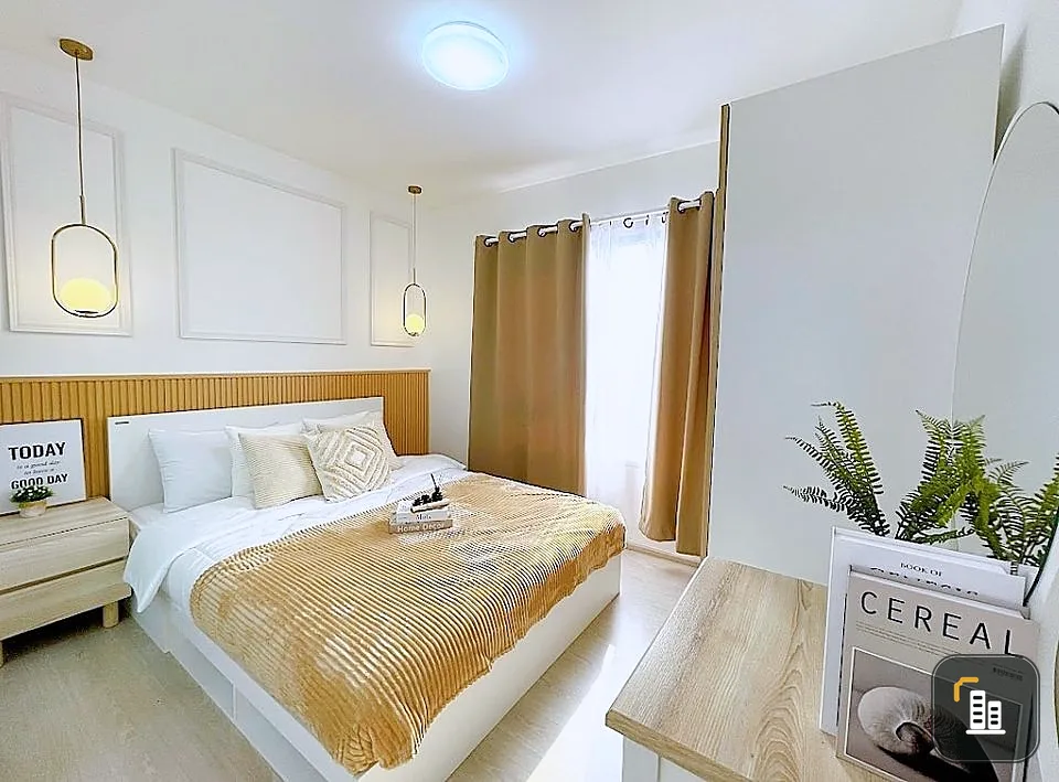 For sale: Plum Condo Extra Rama 2. Beautifully decorated room, well furnished, very livable. Hurry and reserve quickly.