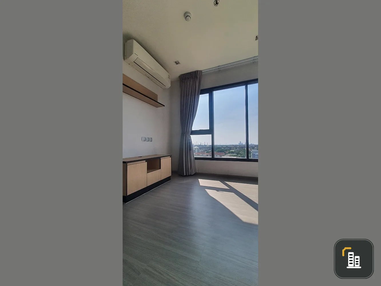Life Sukhumvit 62 for sale, empty room, 2 bedrooms, unblocked view, if you want to decorate your room, you need to reserve now, don't miss it.
