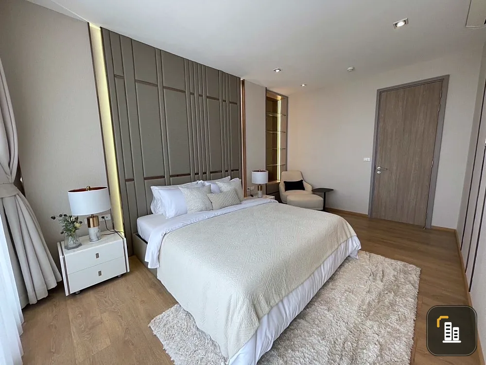 Sale Park 24 Origin Phromphong, very spacious room, beautifully decorated Buit-In, very elegant, beautiful, very livable, don't miss it.