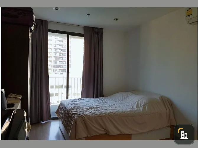 For sale Ideo Mobi Phayathai, studio room, 20th floor, size 21.56 sq m, east side, good view, reserve now.
