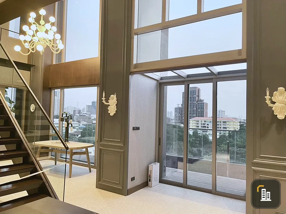 For sale: Ashton Morph 38, corner room, newly decorated, wide balcony with private pool. If interested, hurry and reserve now.