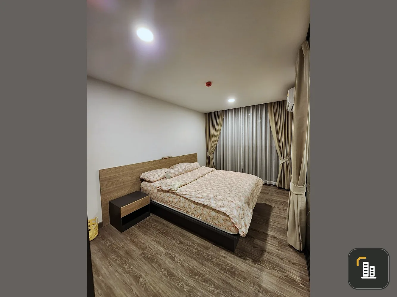 For rent: Flexi Sathorn - Charoen Nakhon, ready to divide into sections. Great furniture Don't just look, hurry and reserve now.