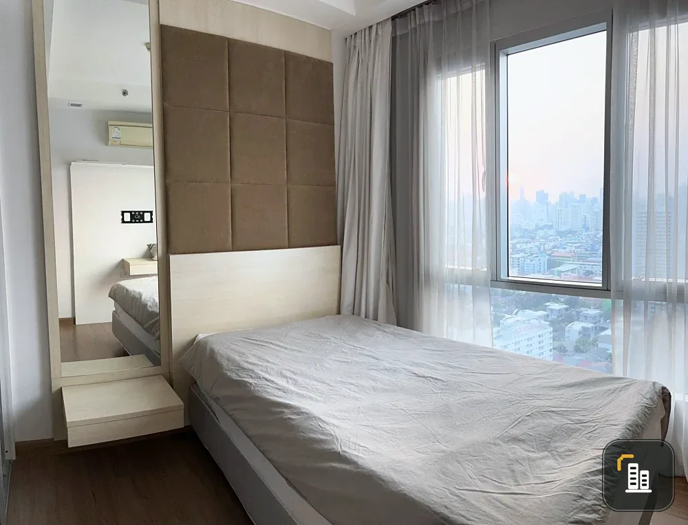 ** Condo for sale, Thru Thonglor ** wide room, good location, suitable for family or investment, urgently buy