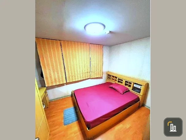 Condo for rent, Lumpini Center Sukhumvit 77, private corner room, simply decorated, ready to move in.