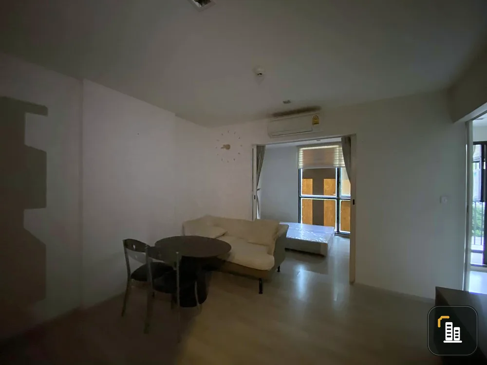 For sale: Chambers Chaan Lat Phrao-Wang Hin. The room is open, airy, clean, and makes you feel at ease. Good like this, reserve now.