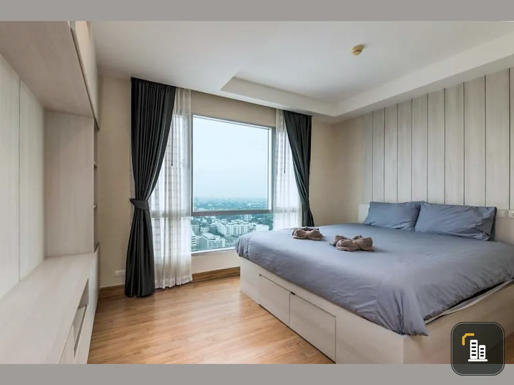 Condo for sale, True Thonglor, beautiful room, fully furnished. Can meet your needs Easy walking Hurry up and buy !!!