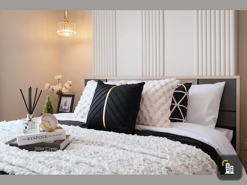 Asher Ratchada for sale, minimalist decorated room, minimalist, livable, great furniture, minimalist style, reserve now.