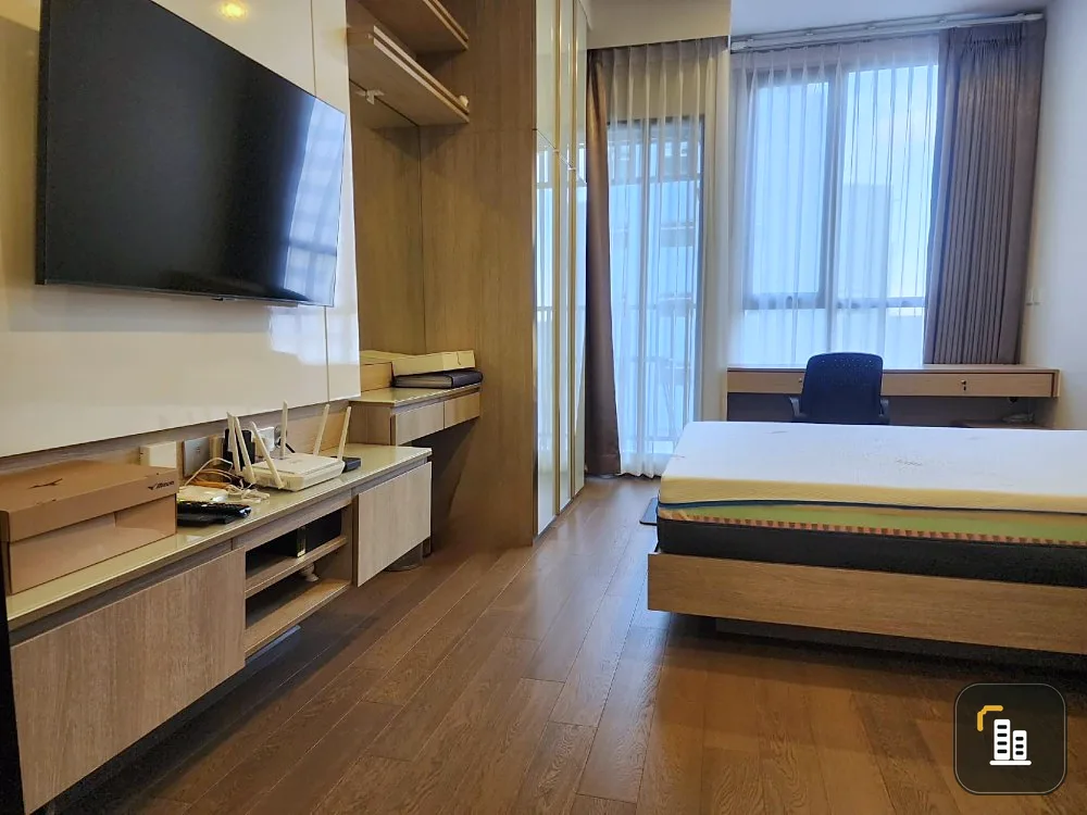 Condo for sale, Park Origin Phayathai, studio room, nice and fully furnished, don't miss it.