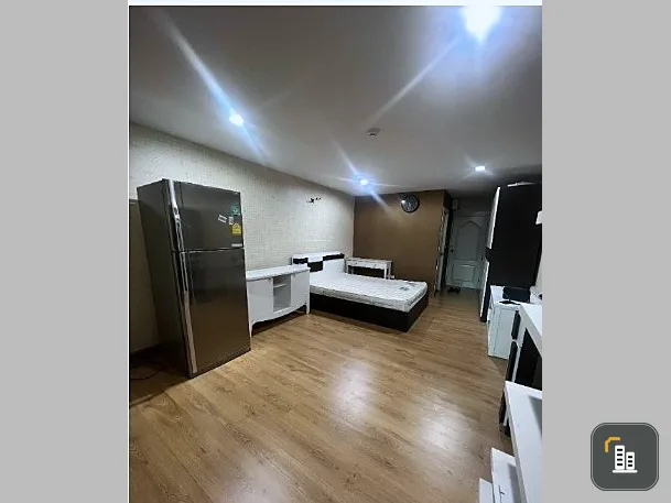For sale: Regent Home 9 Sukhumvit 64, furnished + electrical appliances, ready to move in. All amenities complete. Book now.