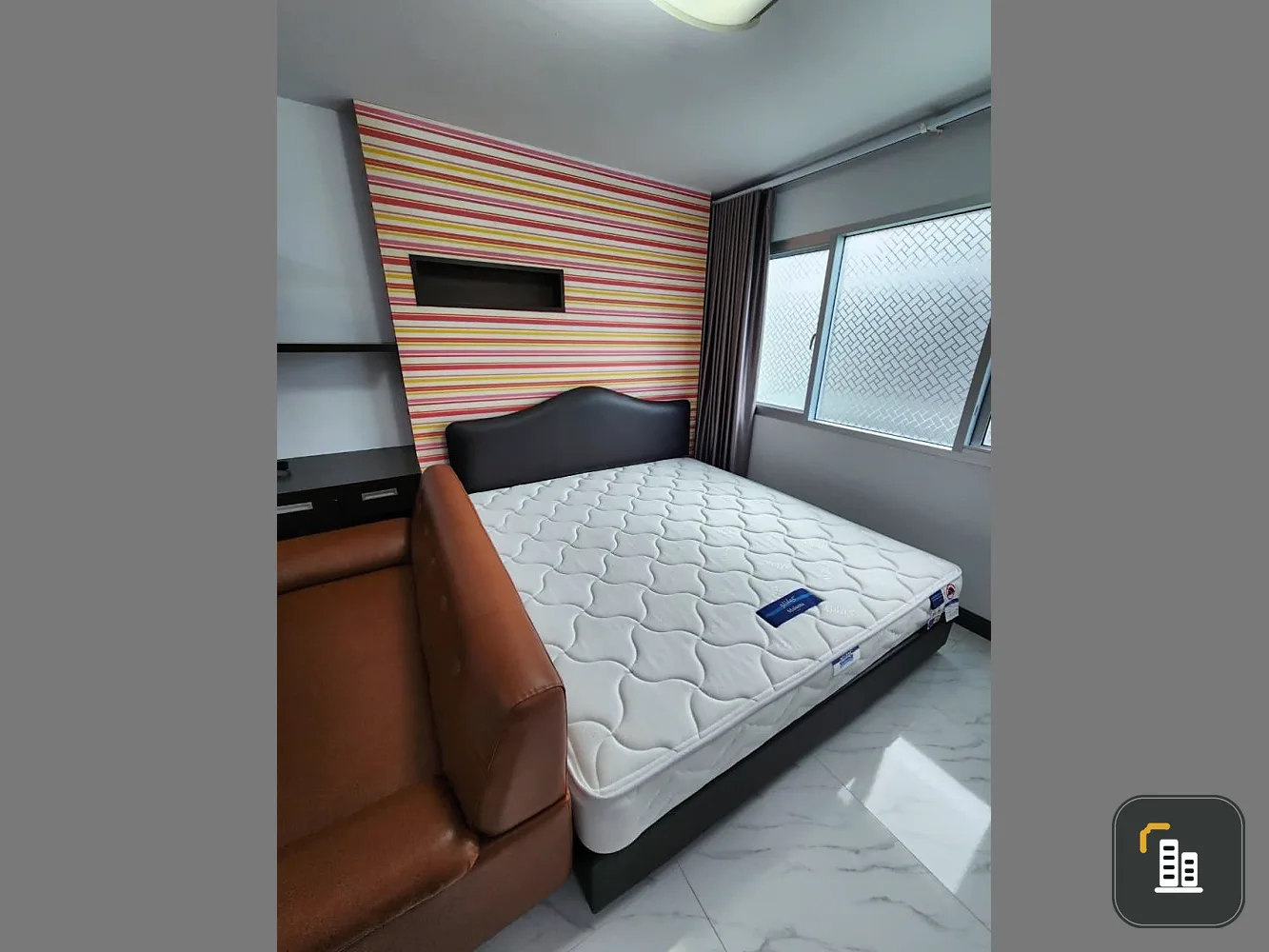 For sale, One Sukhumvit 52, room ready to move in Complete set of furniture Complete electrical appliances Don't be afraid to just look and reserve.
