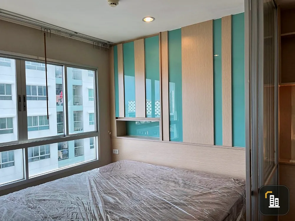 Urgent sale, Lumpini Park Rattanathibet - Ngamwongwan, room decorated with built-in furniture throughout, good price, book now.