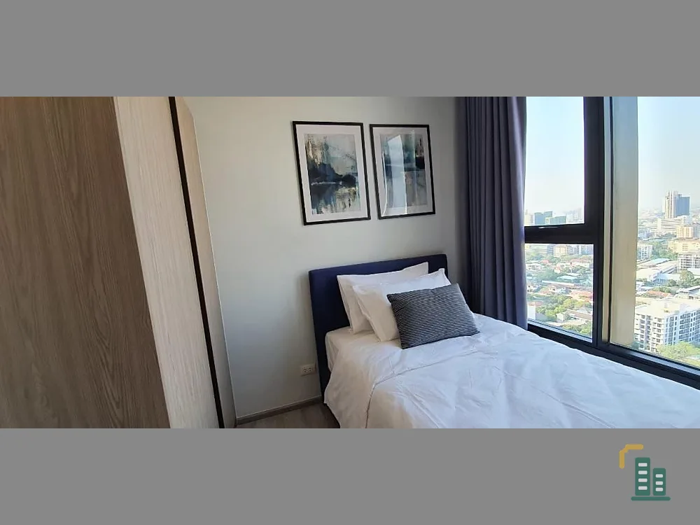 For rent: XT Ekkamai, high floor, great city view. Decorated room ready to move in Simple and stylish. Don't miss out. Book now.