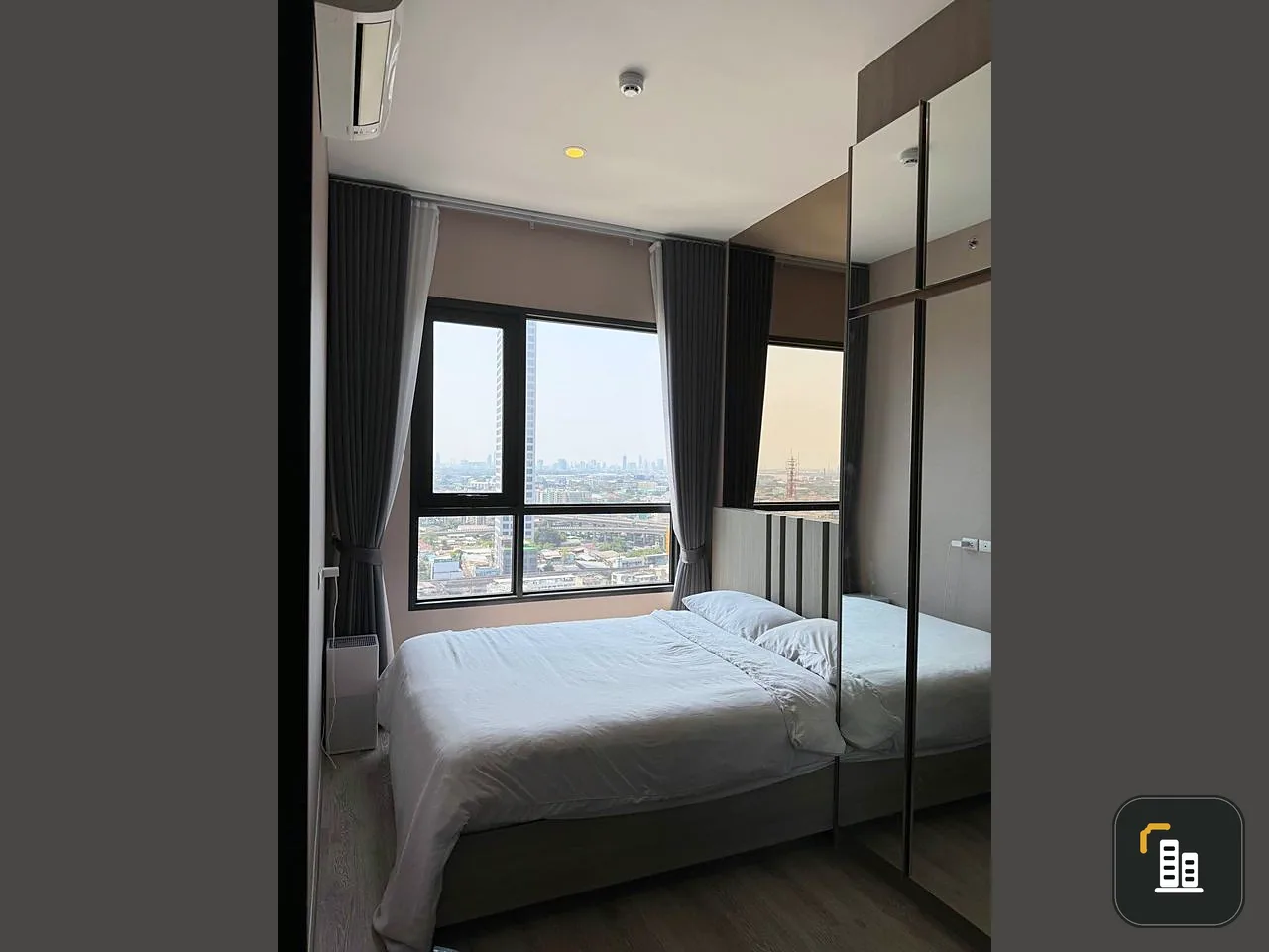 For sale: Knightsbridge Prime On Nut, high floor, great city view room. Fully furnished, separate kitchen, don't make a big mistake if you reserve.
