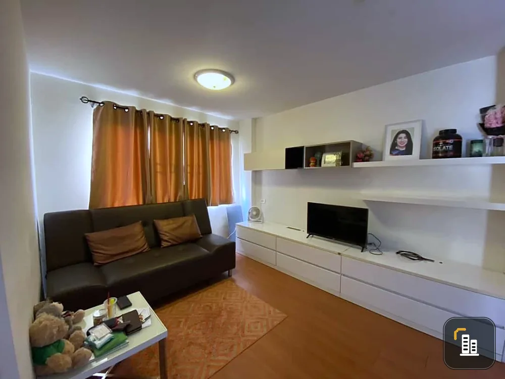 For rent: Lumpini Condo Town Ramintra - Laksi, corner room, spacious, comfortable. If you miss it, you'll regret it later.