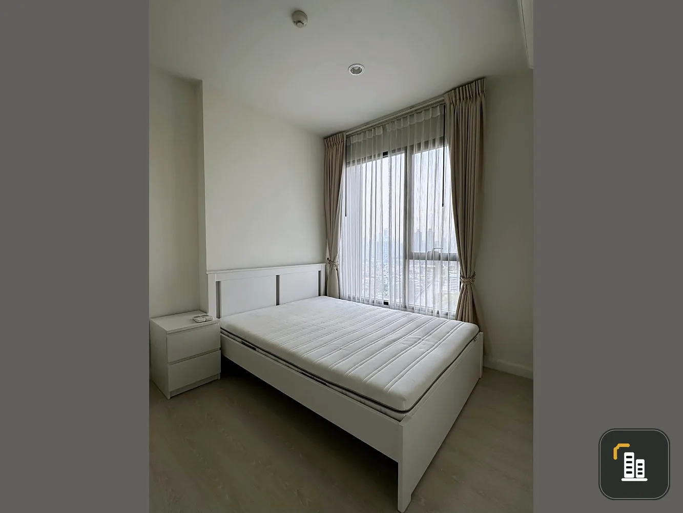 For sale: The Niche Pride Thonglor-Phetchaburi, 21st floor, city view, fully furnished, good price, must reserve now.