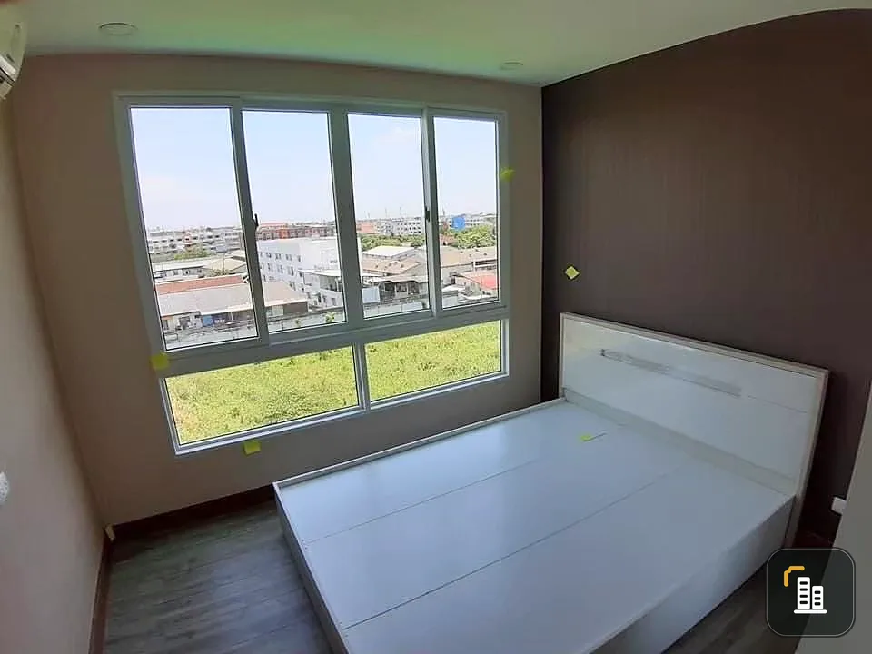For sale: The Oscar Phetkasem 58, ready to move in, separated rooms. Wallpaper for the entire room. Reserve now.