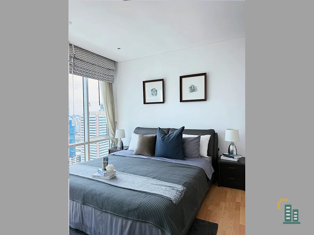 For sale or rent, Fullerton Sukhumvit, high floor, spacious room, plenty of usable space. Don't postpone it. It's good like this. Book now.