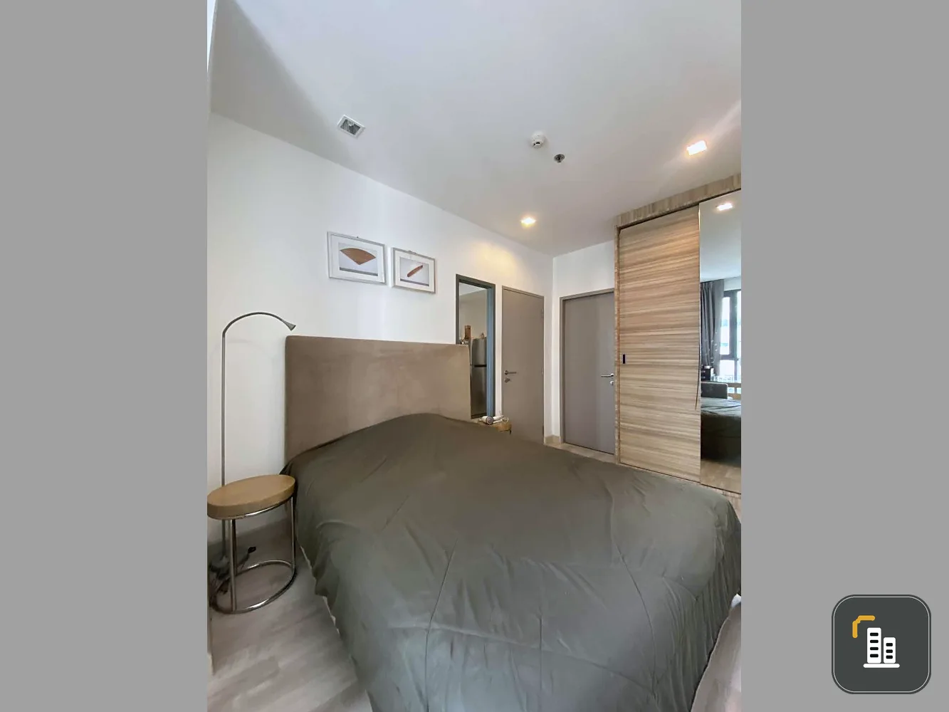 For sale Ideo mobi sukhumvit 1 bedroom, 1 bathroom, furnished + electrical appliances ready. You can drag your bag here.