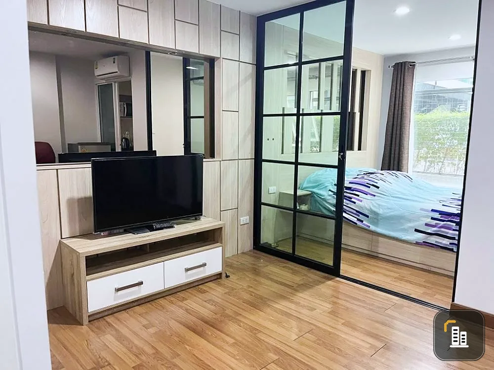 Urgent sale, Regent Home Condo, Bang Son, separate room, built-in furniture, good price, hurry and buy now.
