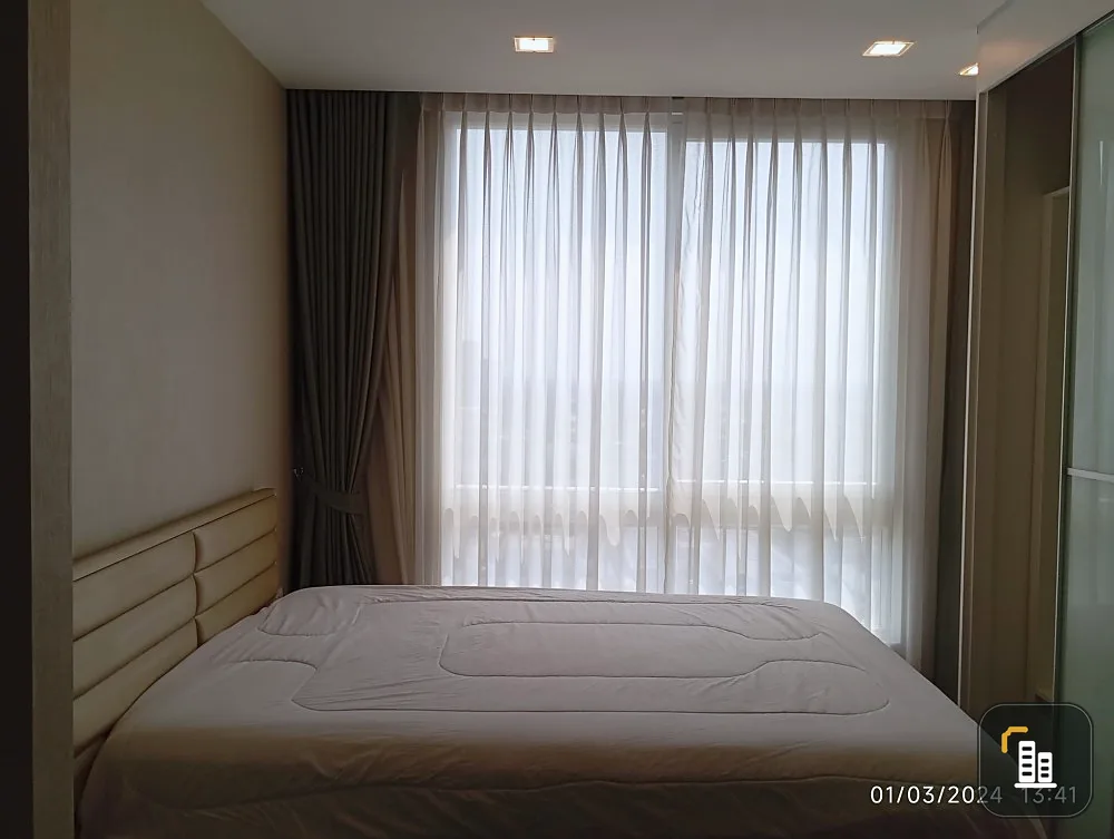For rent: The Metropolis, high floor, unblocked view, complete amenities. Hurry and reserve it quickly.
