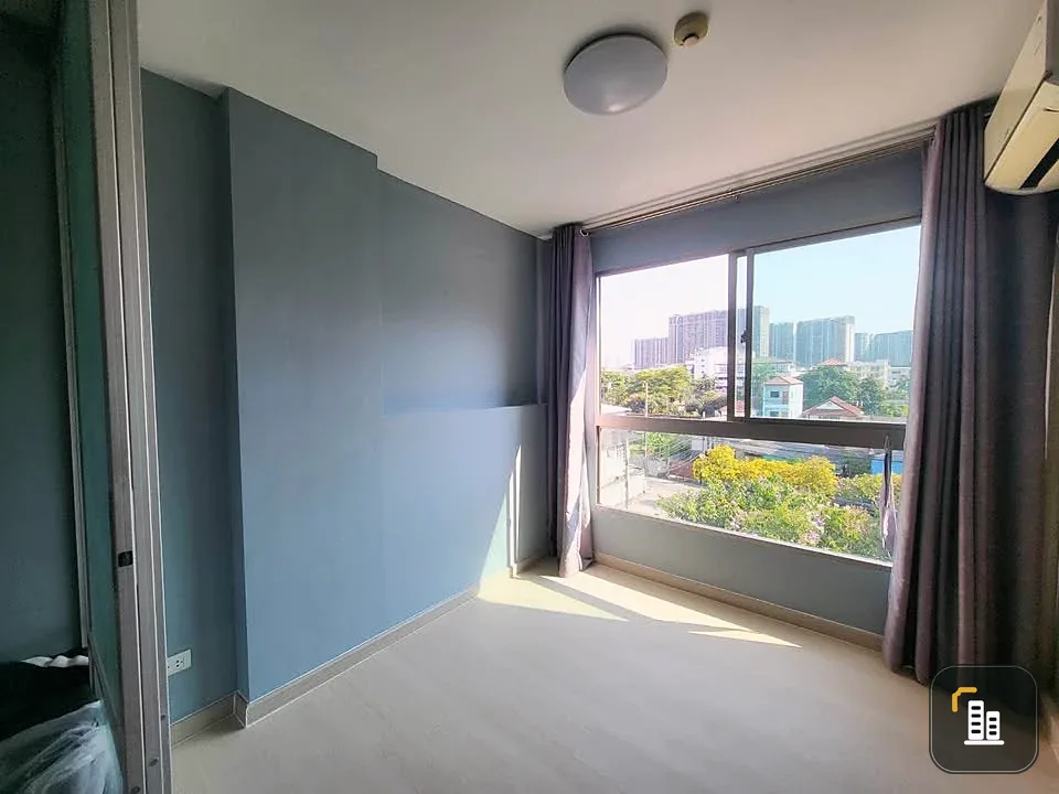 For sale: Feel Condo Pinklao - Charan 59, unblocked view, good wallpaper. Reserve first and stay first.