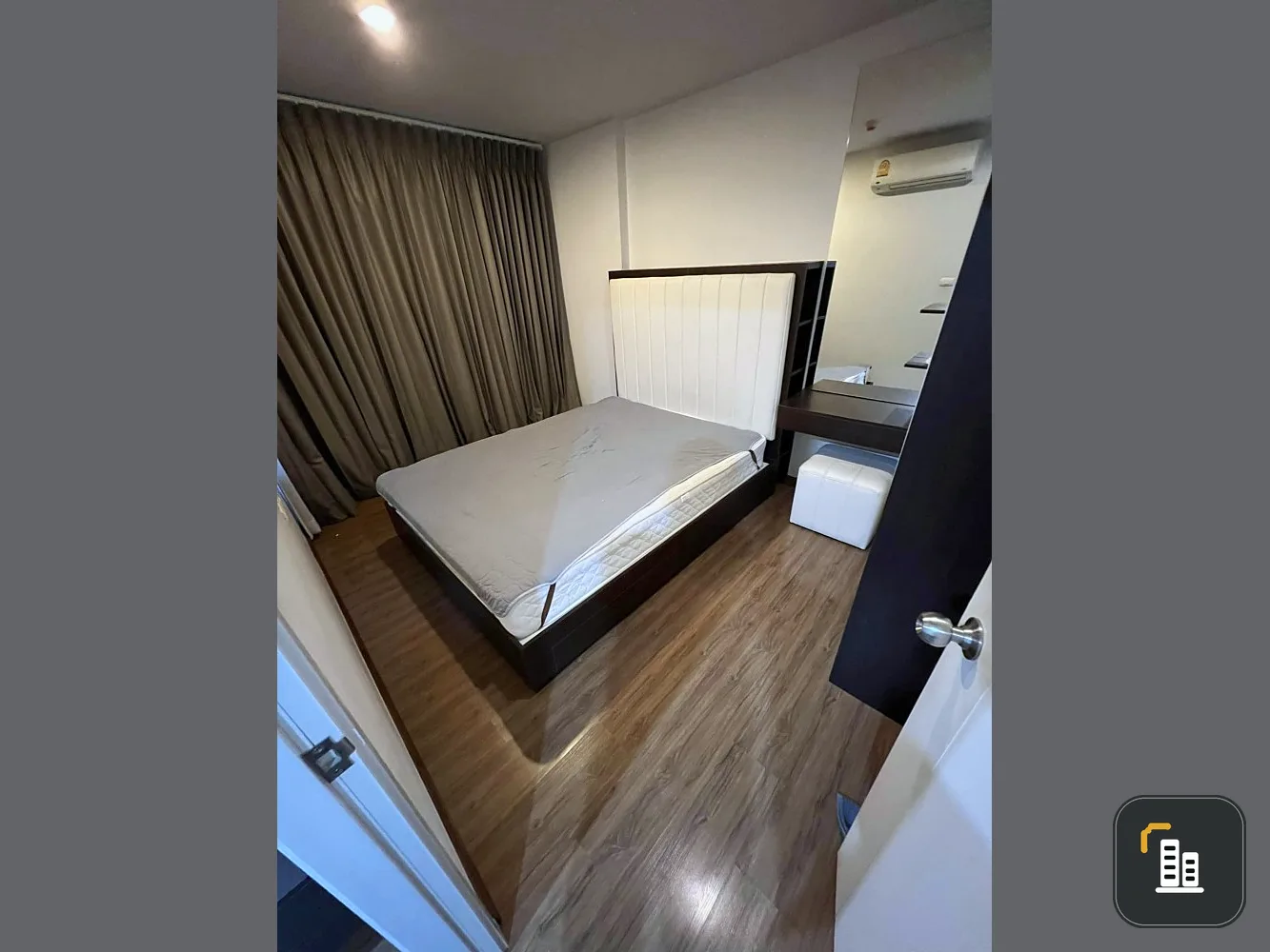 Urgent sale, Condo HALLMARK Chaengwattana, spacious room. With living space Great price, hurry up and buy it.