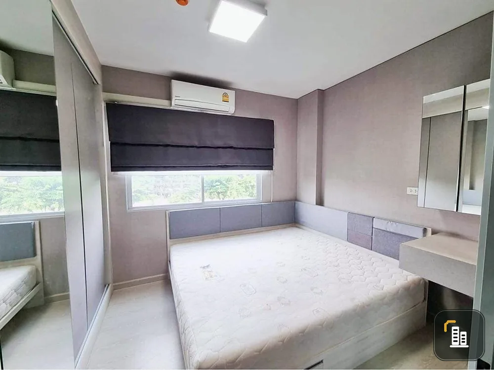 For sale: Niche ID Seri Thai-Wongwaen, 3rd floor, unblocked view, fully furnished, affordable price. If interested, hurry and reserve now.