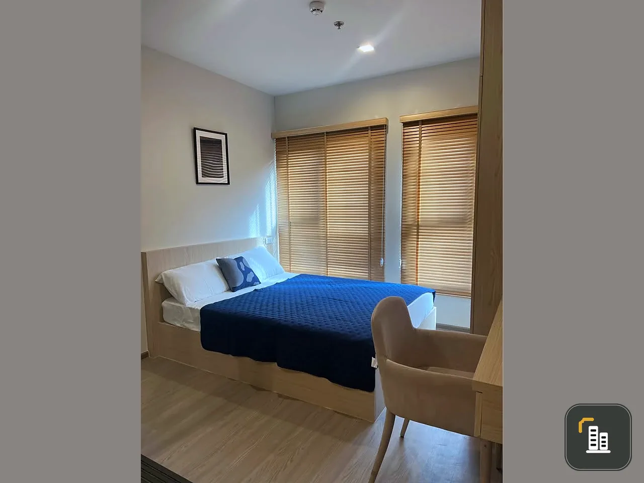 Condo for sale, The Base, Phetchaburi, Thonglor, empty room, no walls next to anyone, north direction, ready to be the owner.