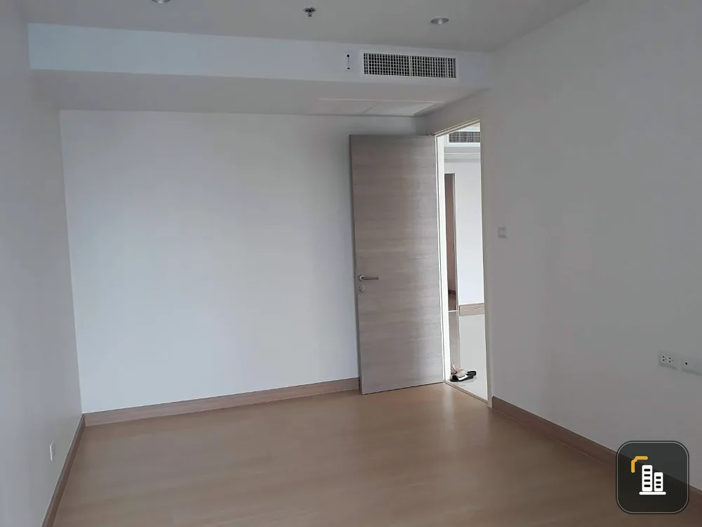 Supalai Riva Grand Rama 3 for sale, large spacious room. There is a usable area. Those who renovate rooms, don't miss it.