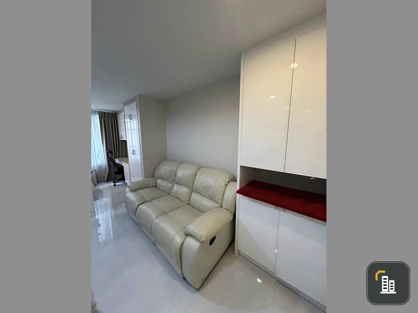 Condo for sale/rent wish @ siam Build in, decorated throughout the room. Comes with a great price. You must hurry and reserve now.