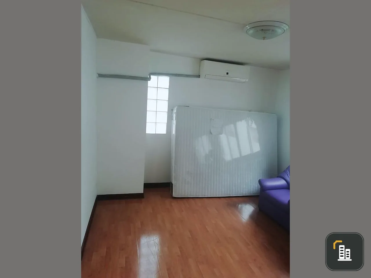 Condo for sale, Lumpini Center Lat Phrao 111, complete amenities. The price is friendly. Book now.