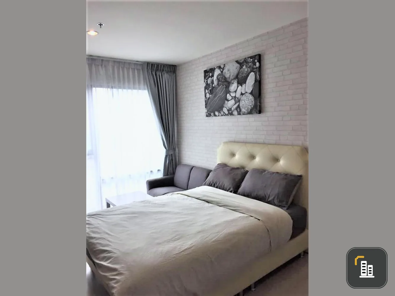 Selling at cost !! Rhythm Asoke room condition like new. Wall-mounted wall, beautiful, Virgil On a popular location Buy it, great value.