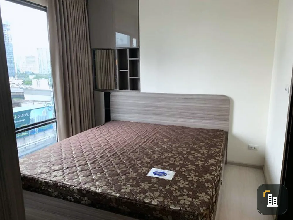 Sale !!! Condo Rhythm Asoke, corner room, pool view, fully furnished, kitchen Come, but ready to move in. Urgent.