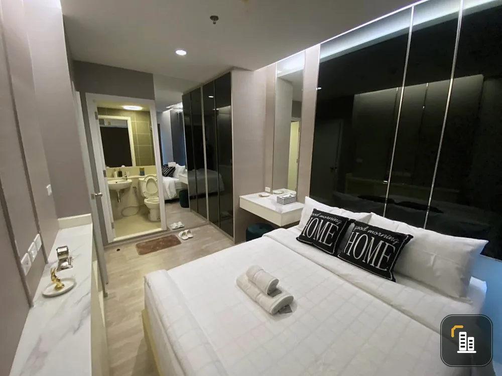 Urgent sale!! Plum Condo Ramkhamhaeng Station, 19th floor, comes with complete amenities. Don't miss it!!