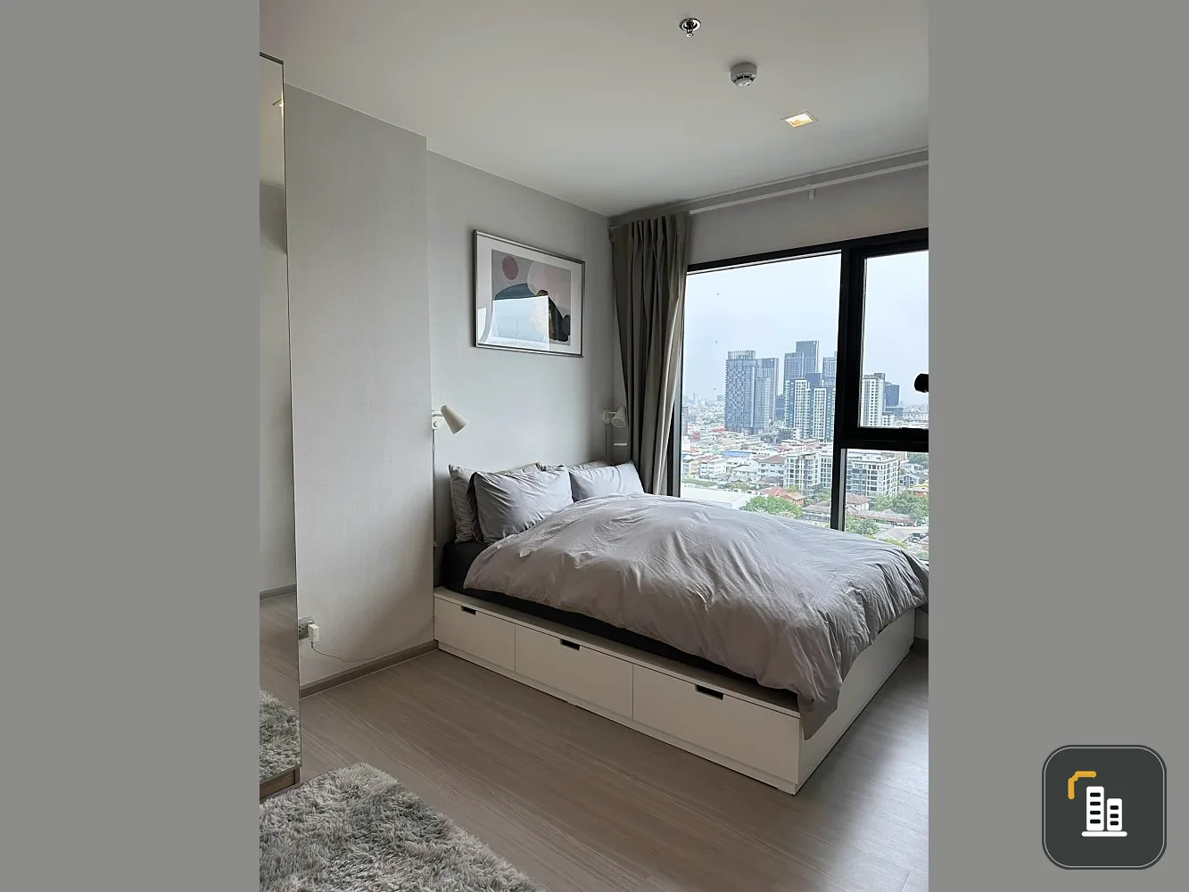 For rent: Life Sukhumvit 62, separated room. Well decorated, fully furnished, full electrical appliances, don't miss it.