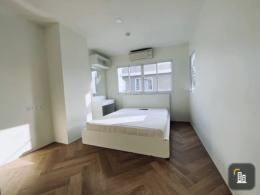Kensington Bearing for sale, corner room, size 40 sq m, 7th floor, complete amenities, don't miss it.