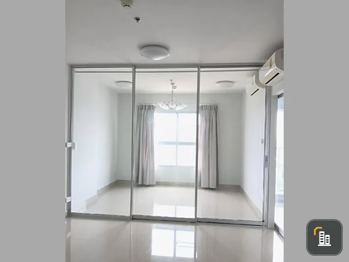 For sale, Izzy Condo Suksawat, 16th floor, empty room, spacious room, nice to live in. Interested in being an owner, hurry and reserve now.