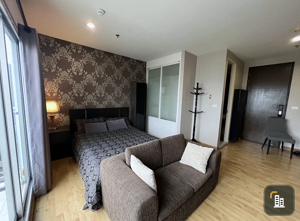 Condo for sale, The Parkland Taksin - Tha Phra, decorated with wallpaper, 17th floor, next to the elevator, book now.
