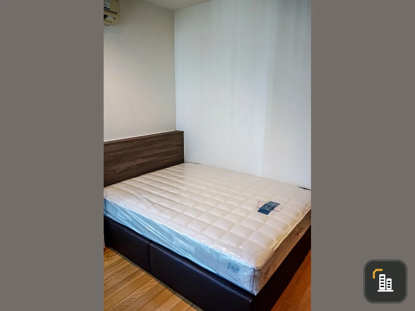 For rent: Siri at Sukhumvit, 39th floor, beautiful view, 3 bedrooms, fully furnished, luxurious, livable. Hurry and reserve now, don't miss it.