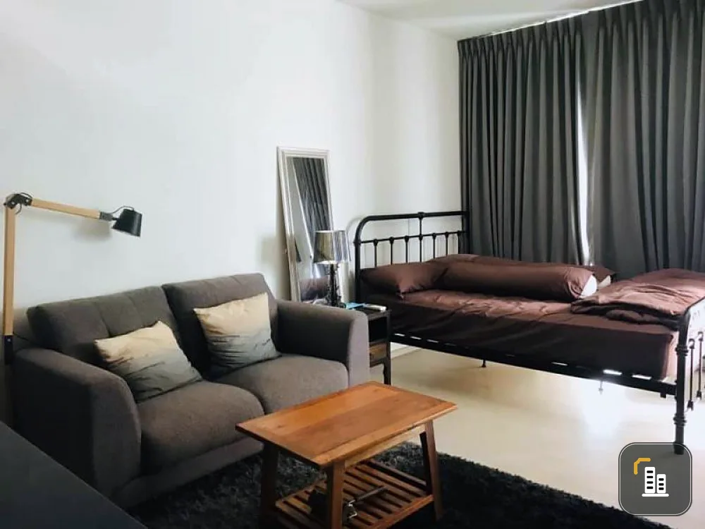 It's here! Condo for sale at Rhythm Asoke, the room is decorated in a loft style, who likes the dark room. Must book