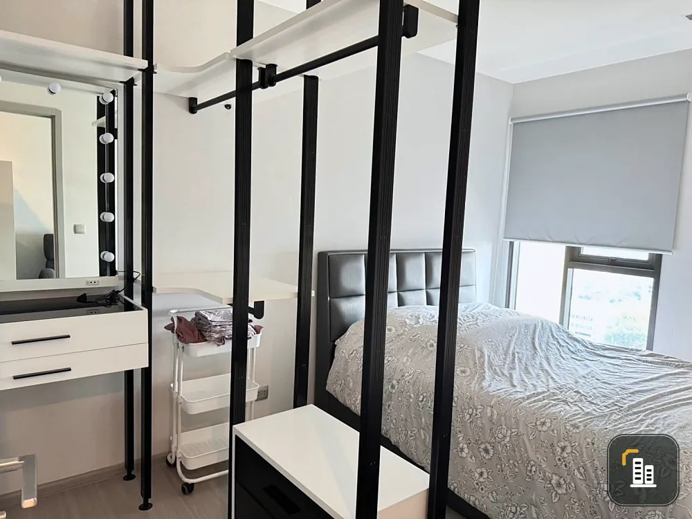 Condo for rent, Life Sukhumvit 62, separated room. Complete set of furniture + electrical appliances. Reserve now.