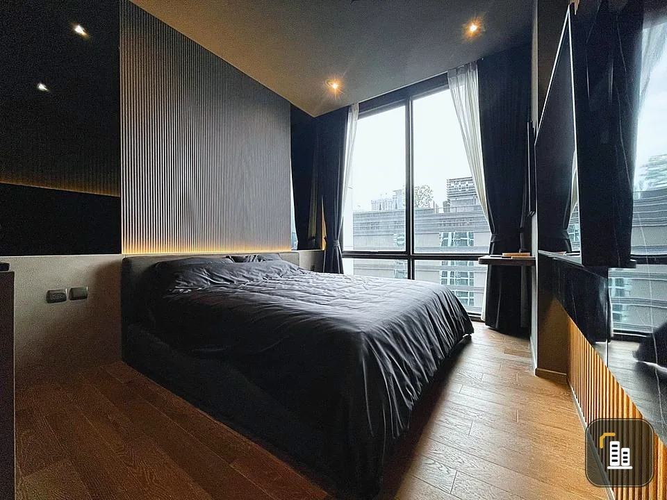 Condo for sale or rent, Munich Langsuan, luxuriously decorated, modern style + wide loft, if you miss it you will regret it.
