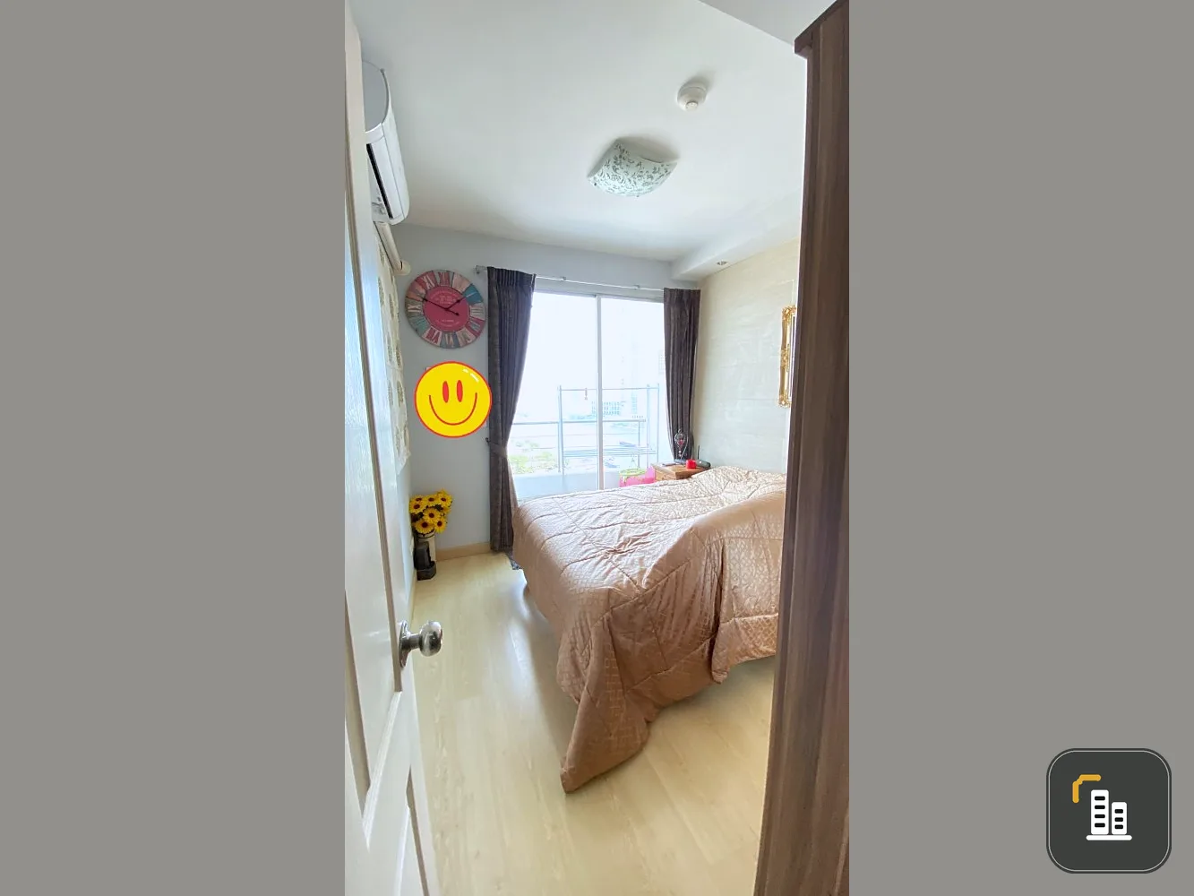 Supalai River Place for sale, high floor, room ready to move in. Complete set of furniture Don't be afraid to just look and reserve.